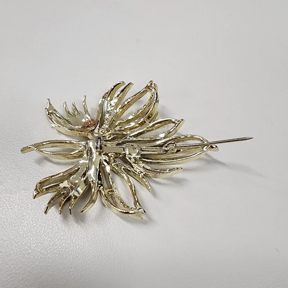 Vintage Gold Tone Starburst Leaf Brooch Pin Mid Century Modern Abstract